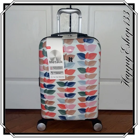 it Luggage New Metalik Sheen Hardside Spinner Carry On 22” Multi Leaves